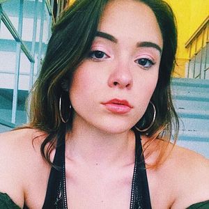 Meet your Posher, Maya